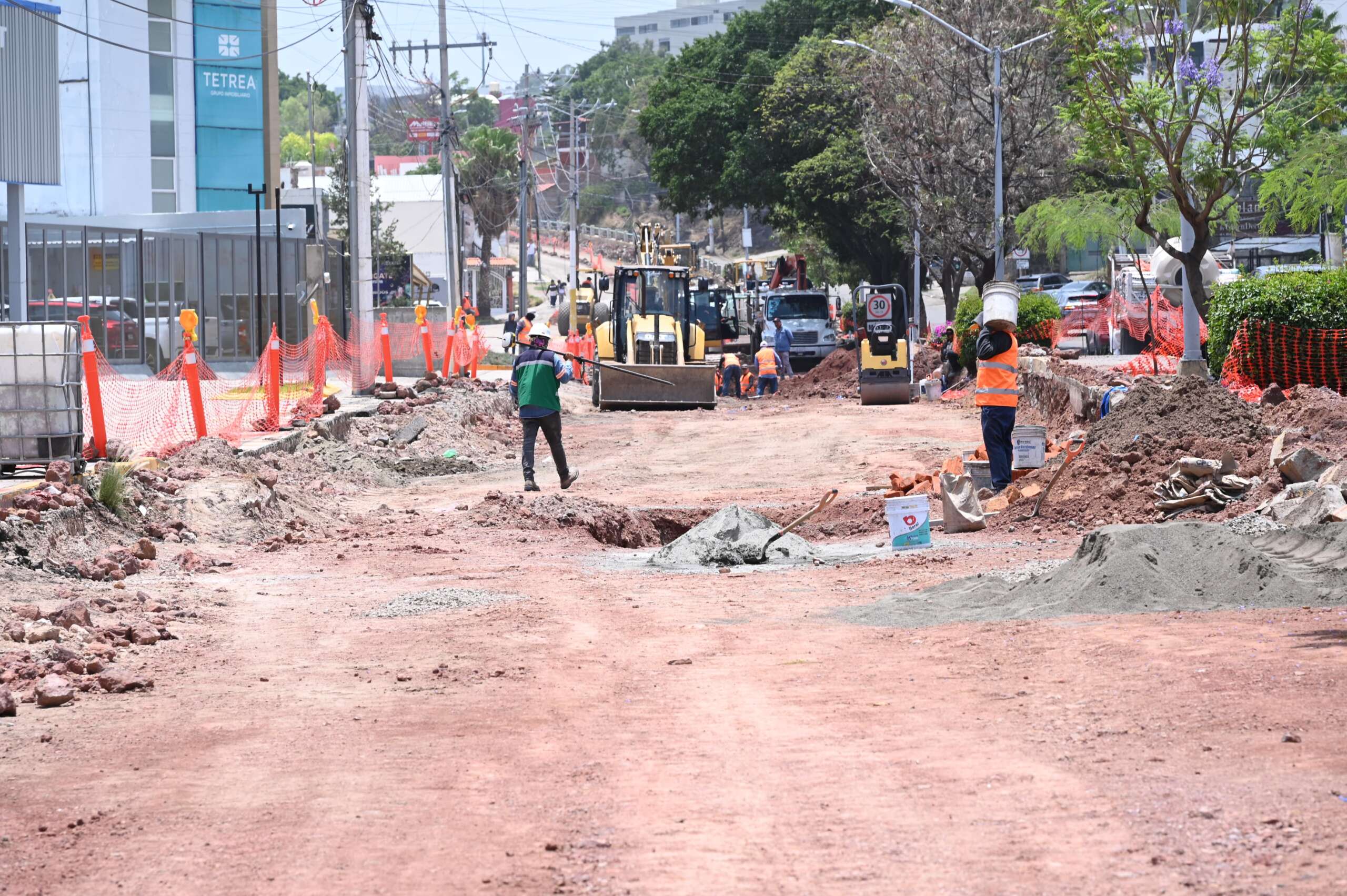 ARRANCA SEGUNDA ETAPA DE MODERNIZACIÓN DEL BULEVAR A VILLAS DE IRAPUATO (2)