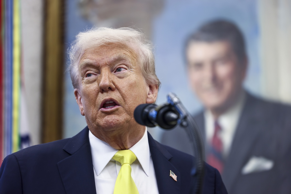 Trump dice que analiza emprender ataques en territorio venezolano