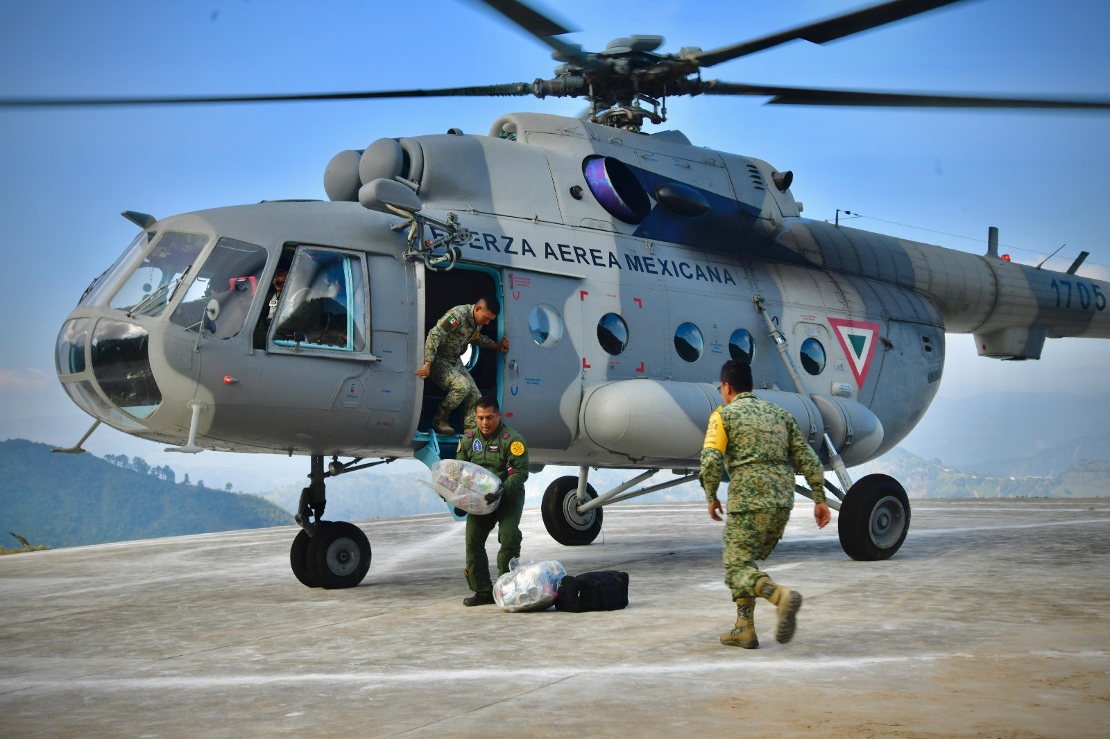 mas-de-8-mil-800-militares-mantienen-el-apoyo-a-la-poblacion-damnificada-por-lluvias-8