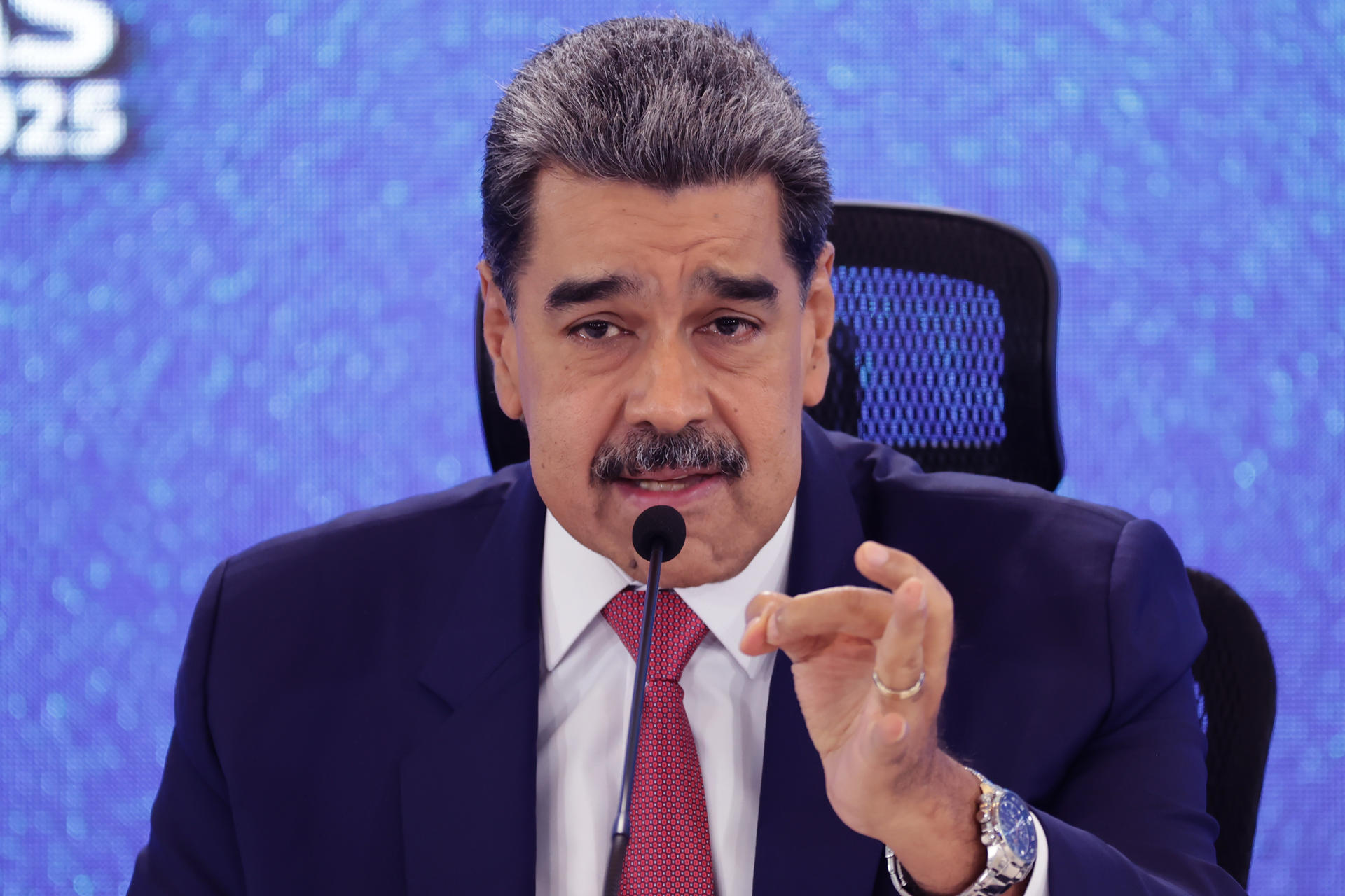 Venezuela mantiene comunicación "mínima" con EE.UU. para regreso de migrantes, dice Maduro