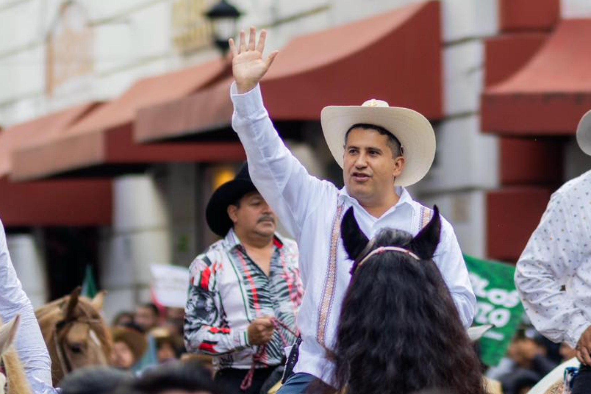 carlos-manzo-uruapan-2