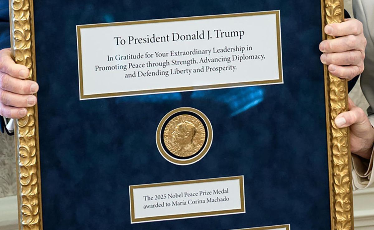 medalla-del-nobel-de-la-paz-entregada-por-maria-corina-machado-a-donald-trump