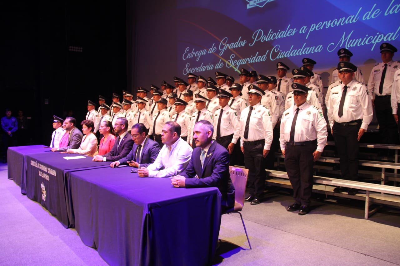ASCIENDEN A POLICÍAS DE IRAPUATO (6)