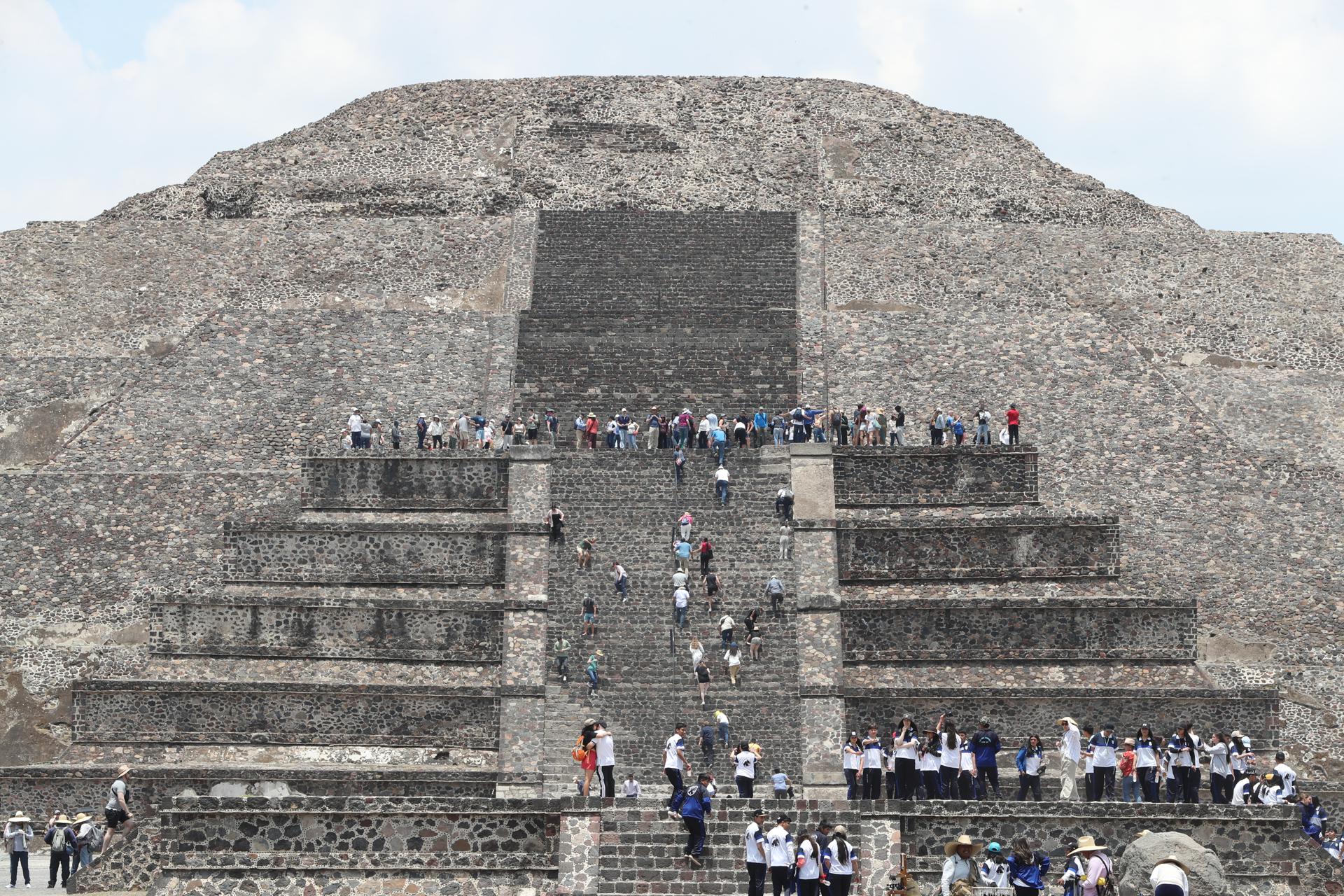 Teotihuacán, en México, recupera la normalidad bajo refuerzo policial tras tiroteo mortal
