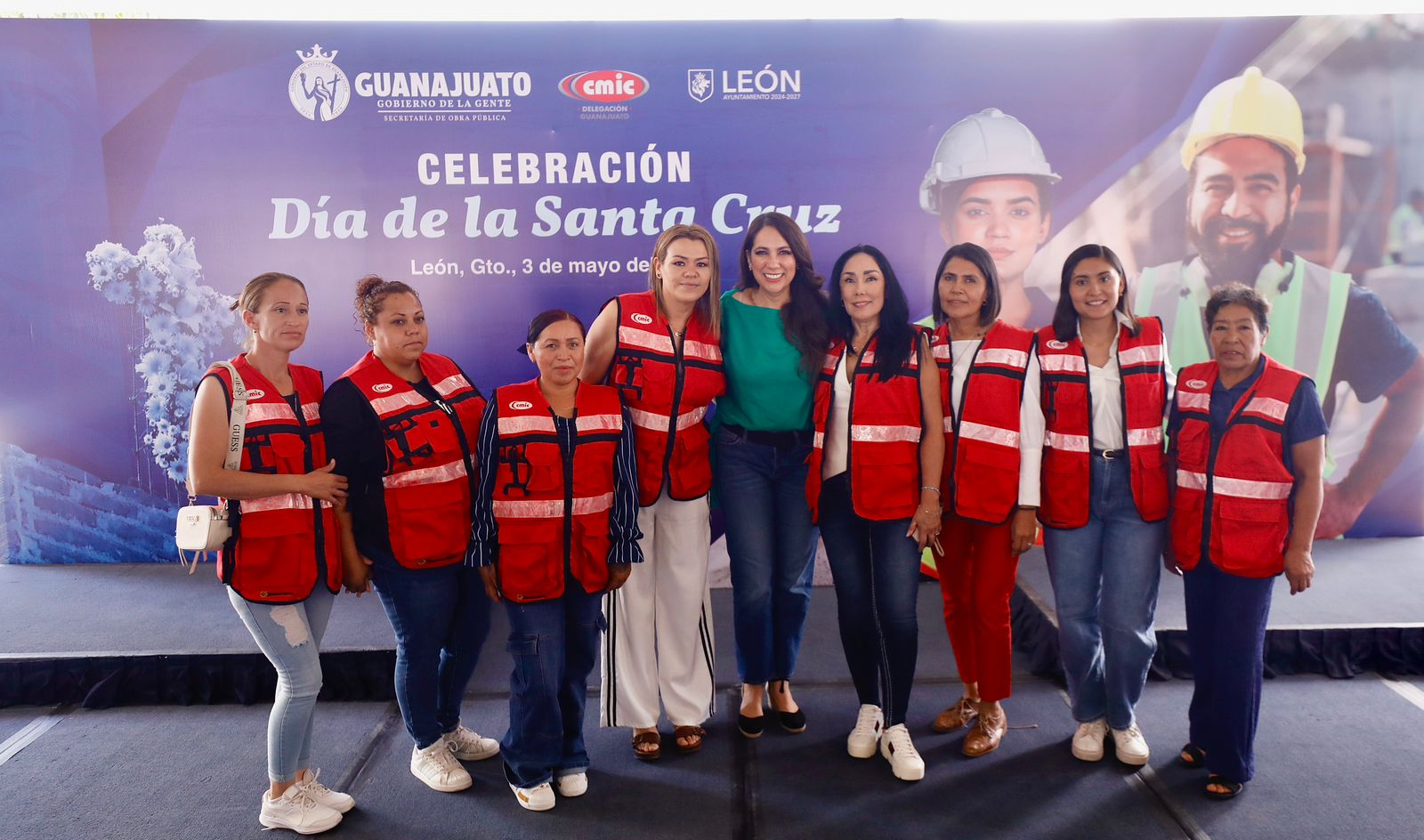 Celebración por el Día de la Santa Cruz (15)