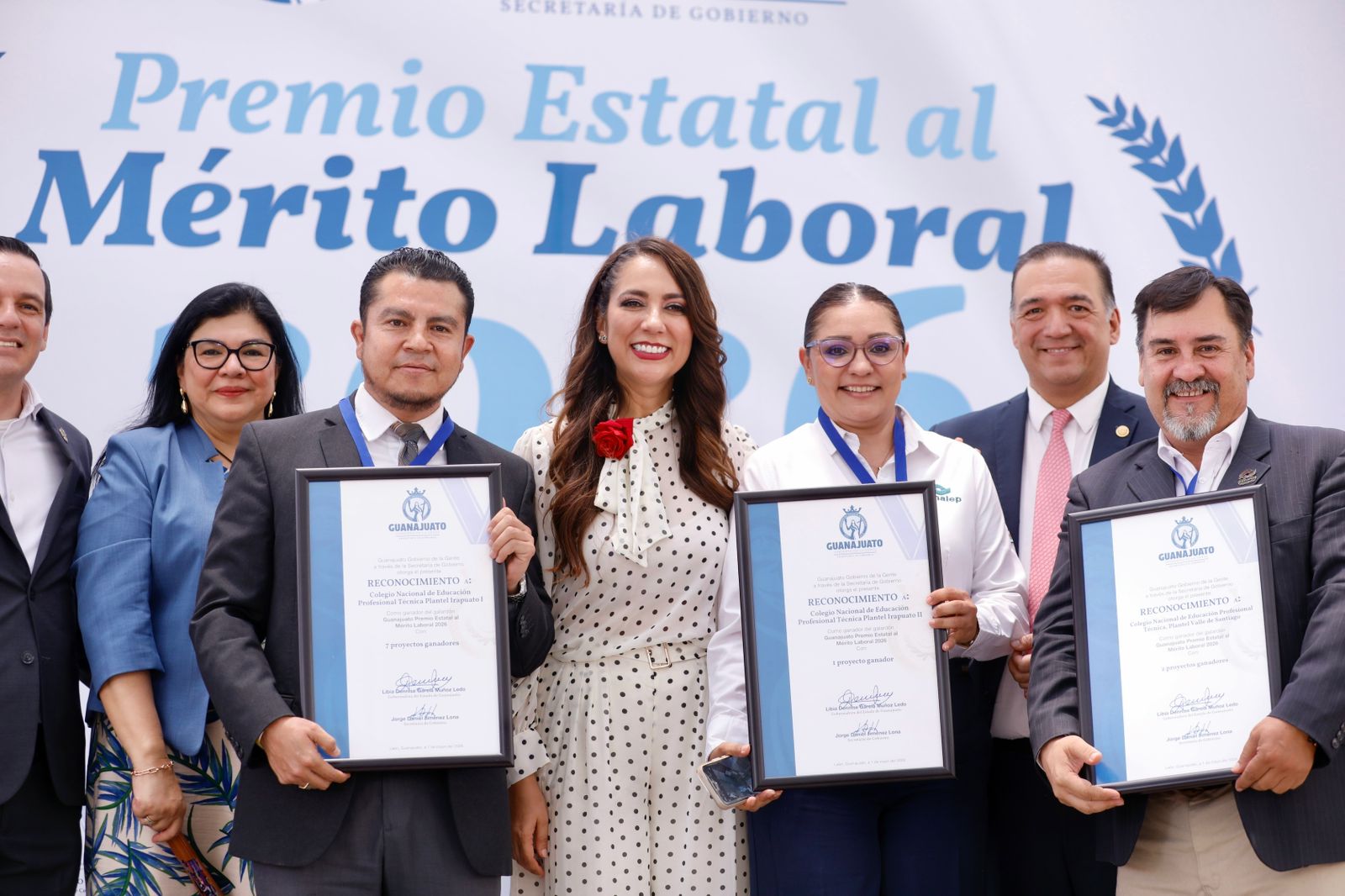 Premio Estatal al Mérito Laboral (2)
