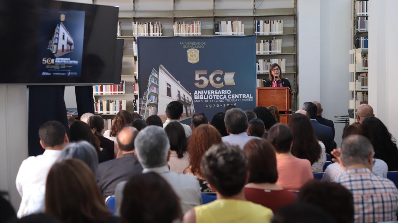 ug-aniv-biblioteca-central (7)