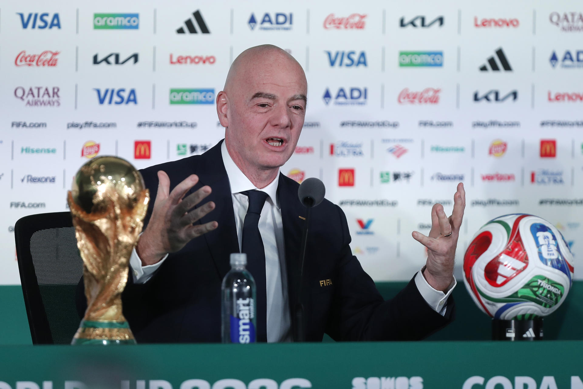 Infantino afirma que la "magia" del Azteca unió a México, EEUU y Canadá para el Mundial