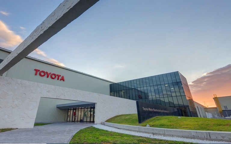 TOYOTA 02