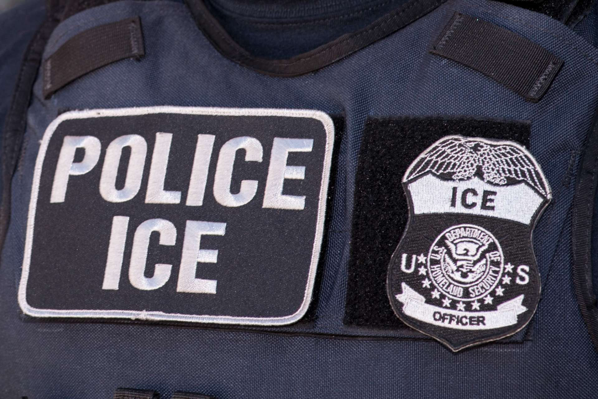 policia-agente-ice-eeuu