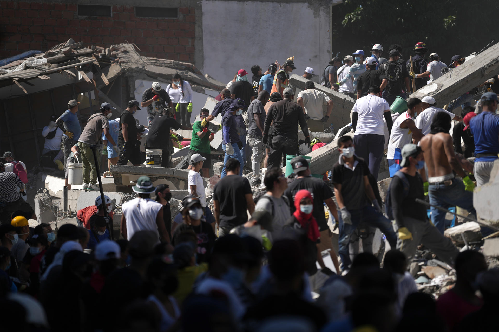 El terremoto en Colombia deja al menos 111 muertos y 87 heridos, según el presidente