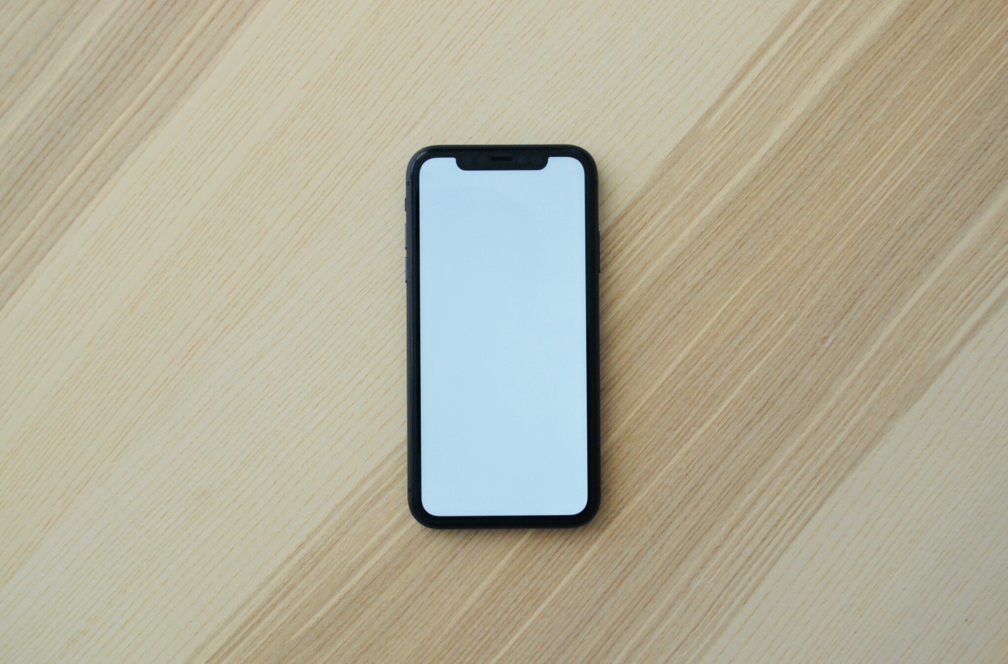 vojtech-bruzek-j82gxqnwkss-unsplash-2048x1350